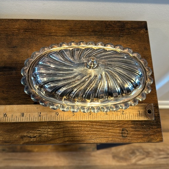Lidded Butter Dish, Silverplated Retro Butter Mid Century Decor - Picture 10 of 10